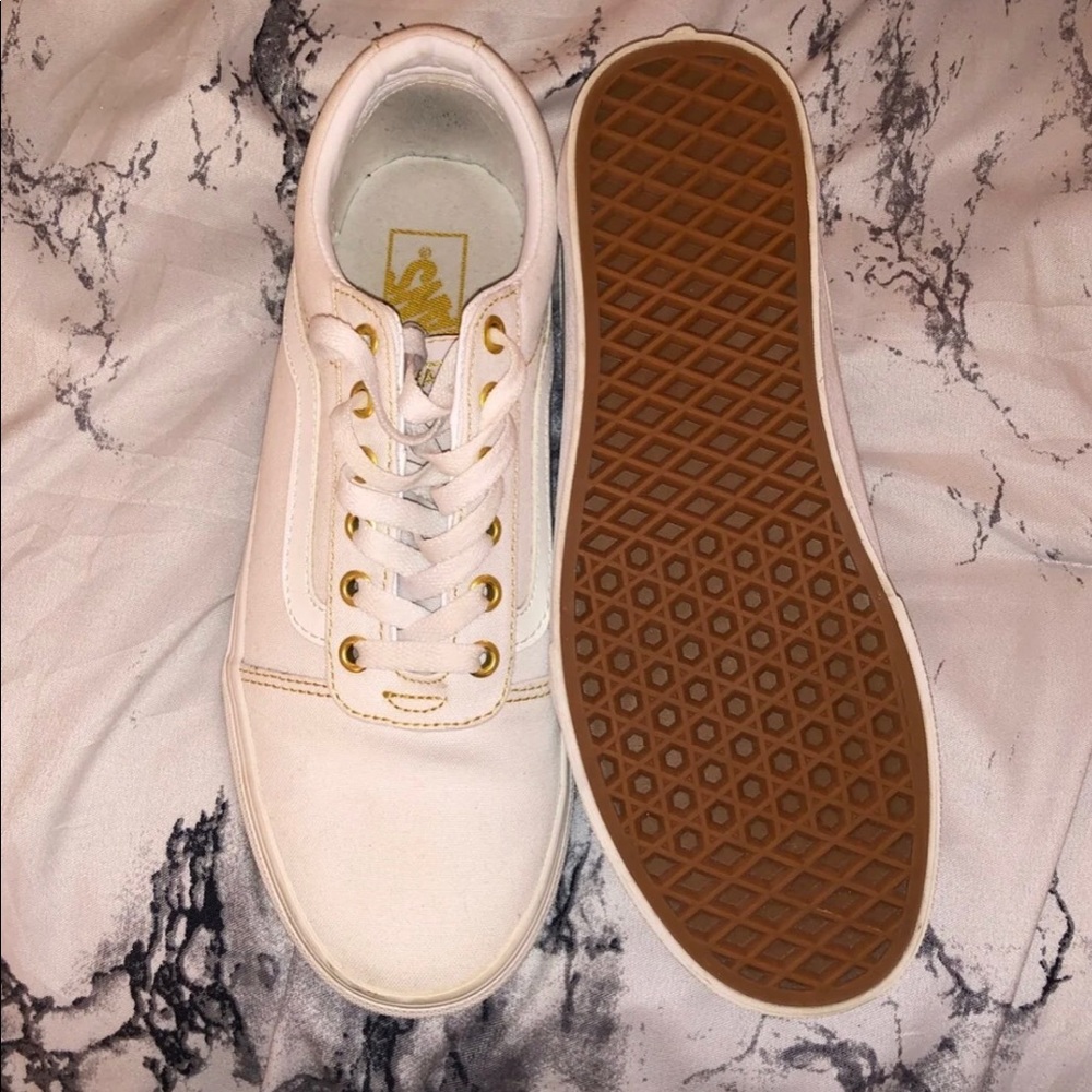 vans - Picture 3 of 4